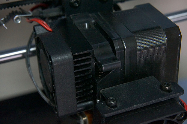 Экструдер у Anycubic