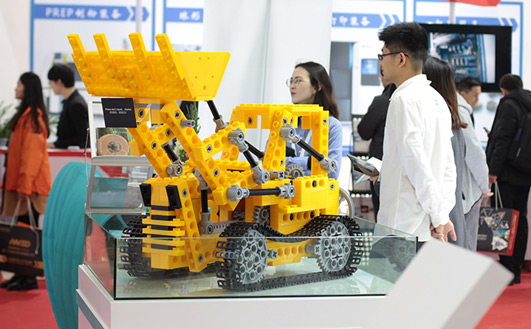 Поставки премиального пластика PolyMaker