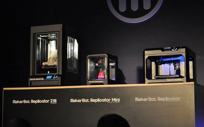 Семейство принтеров MakerBot Replicator Семейство принтеров MakerBot Replicator