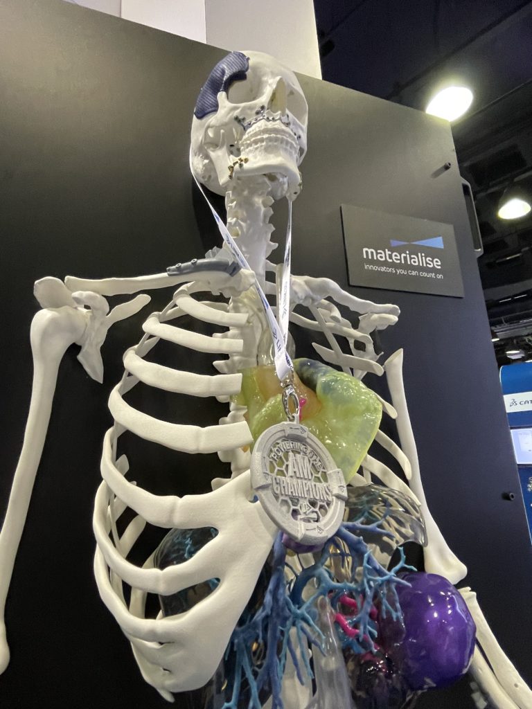 Стенд Materialise на выставке RAPID 2021.jpg