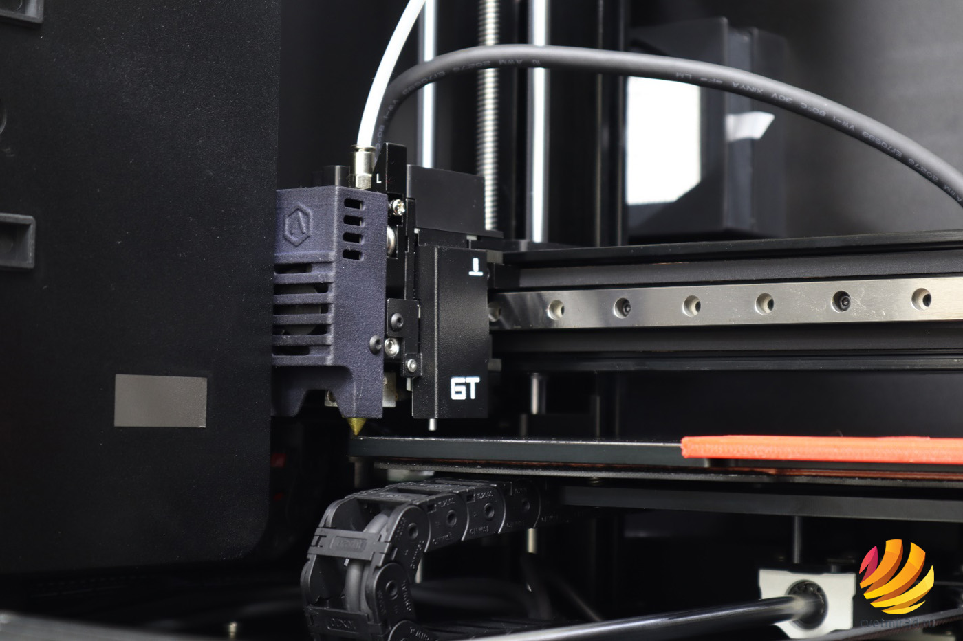 obzor_3d-printer_raise3d_e2_image18.jpeg