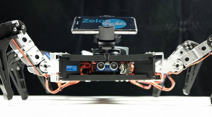 Печать робота на MakerBot Replicator Z18